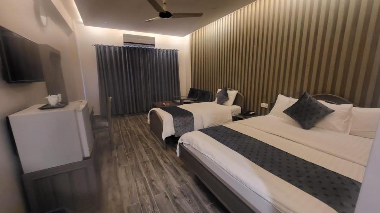 Hotel Akbar International Rawalpindi Esterno foto